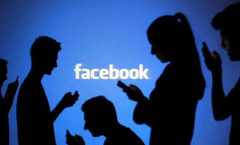 Лъжите във Facebook