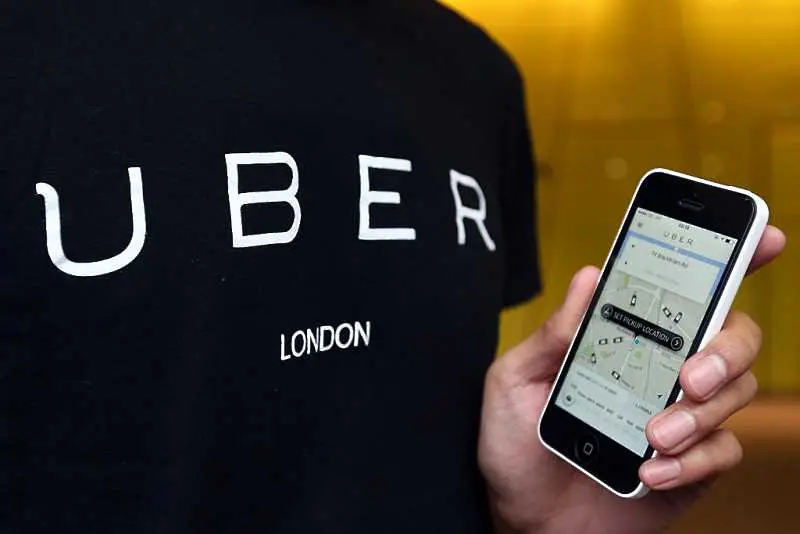 Uber напуска Китай