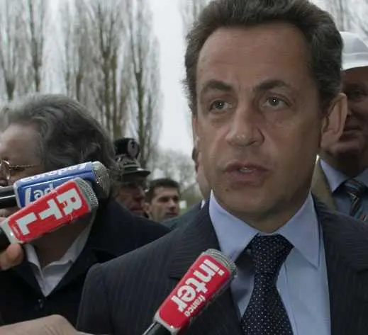  Местни избори’2010: Саркози губи, Путин печели