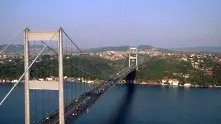 Турция вдига трети мост над Босфора