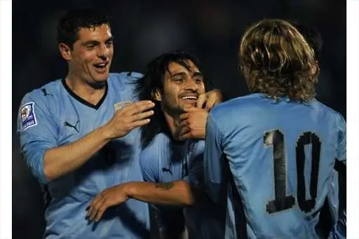 Уругвай стигна до четвъртфинал