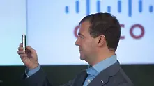 Стив Джобс подари на Медведев новия си iPhone