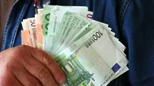 Фалшивите банкноти евро намаляват за първи път от 2006 г.