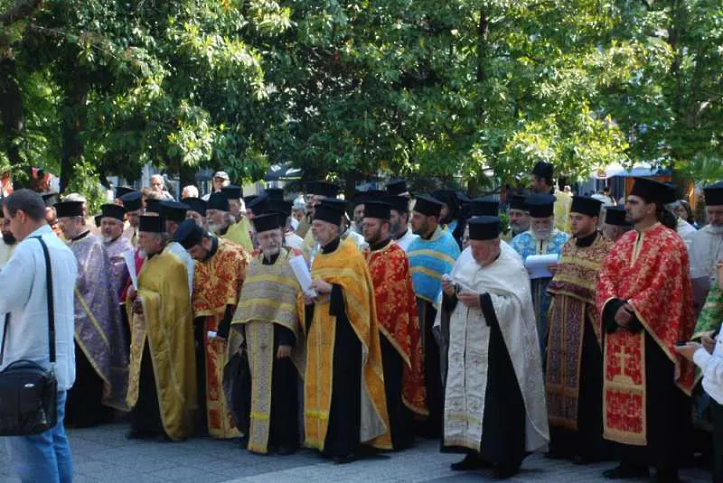 Свещеници от 6 държави се събират във Варна