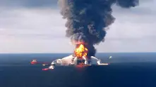 Кошмарът се повтаря, втора нефтена платформа избухна в Мексиканския залив