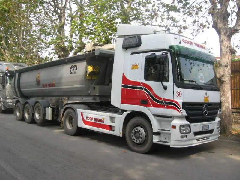 Българска фирма купи 100 камиона на автоизложението в Пловдив