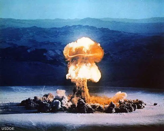 След преговори с Китай, Северна Корея започва ядрено разоръжаване