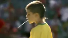 Във Великобритания отказаха да забранят реклама на Сони с плюещо момче