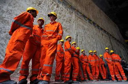 Пускат най-дългия тунел в света до 2017 г.