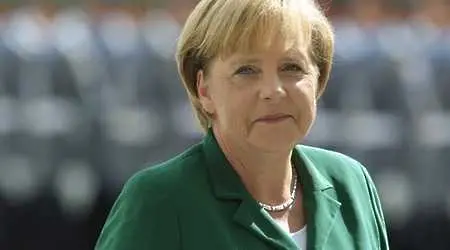 Ангела Меркел ще кара ски на Коледа   