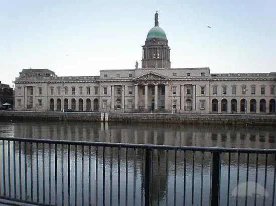 Ирландското правителство в ключови преговори