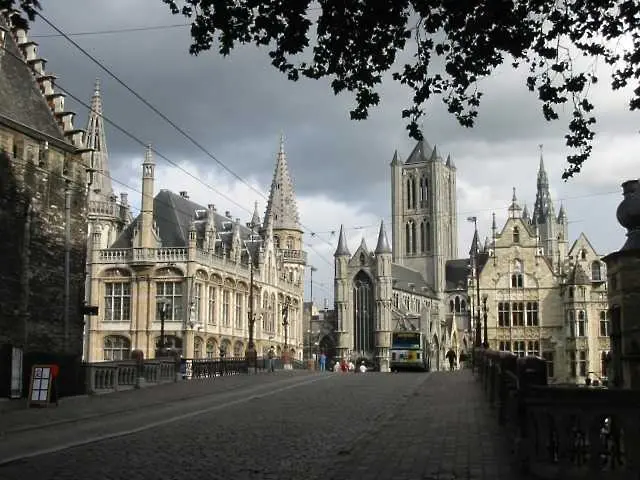 Белгийци ще празнуват най-дългото формиране на правителство