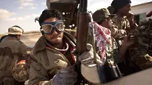 Либийските бунтовници напредват към Сирт