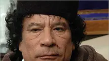 Предлагат имунитет на Муамар Кадафи, ако се оттегли   