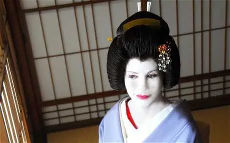 Първата чуждестранна гейша напусна японската общност
