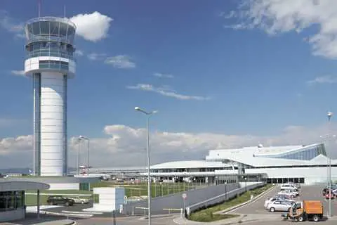 Новата кула на летище София – една от най-модерните в Европа