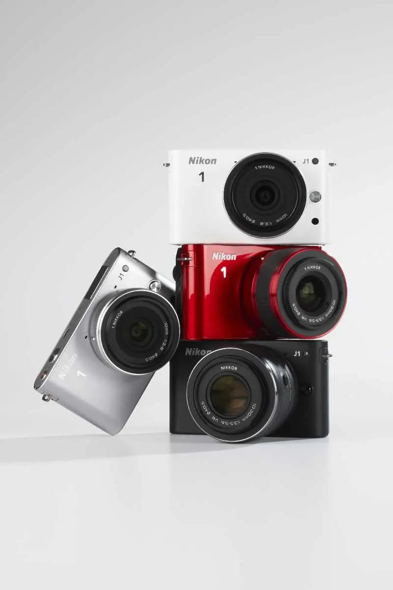 Nikon пуска на пазара най-бързия фотоапарат в света