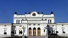 Парламентът се разпусна до 21 октомври заради изборите