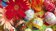 easyJet кани София на масов бой с Великденски яйца