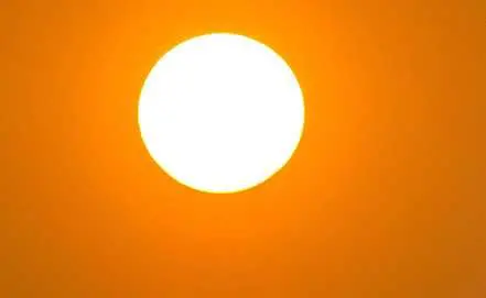 Учени предупредиха за възможност от суперизригване на Слънцето