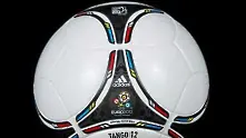Уникална топка за Евро 2012   