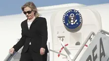 Хилари Клинтън постави рекрод по работни пътувания