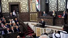 Асад уволни премиера Рияд Хиджаб