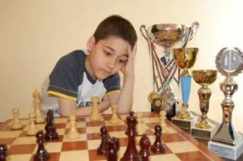 8-годишно българче – европейски шампион по шахмат