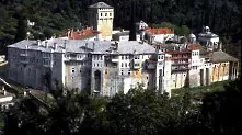 Пожарите в Света гора наближиха Хилендарския манастир, България се притича на помощ