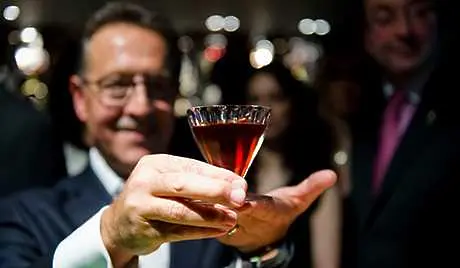 Британски барман приготви най-скъпия коктейл в света