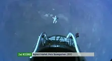Баумгартнер скочи от ръба на Космоса и оцеля!