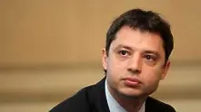 Делян Добрев дава на главния прокурор договорите за ТЕЦ Марица-Изток 1 и 3
