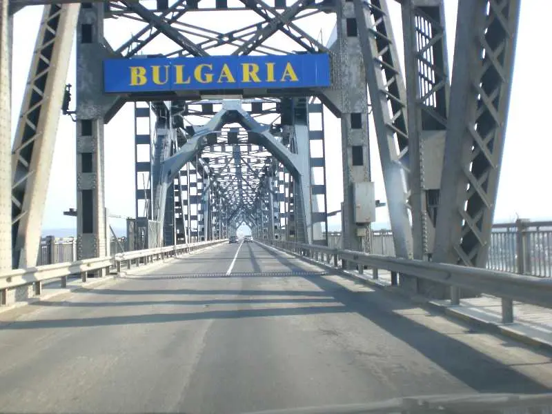 Дунав мост пропадна в българския участък