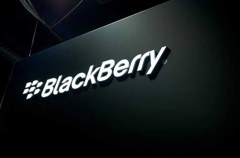 BlackBerry се раздели с трима топ мениджъри   