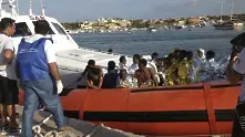 92 африкански емигранти загинаха при корабокрушение край Италия