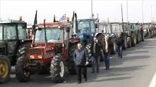 Животновъди блокираха Карловско шосе, идват към София