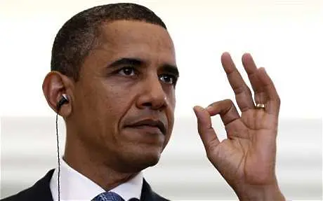 Популярни снимки от младостта на Обама разкриват навика му да пуши.
