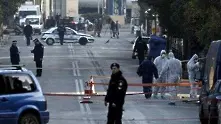 Стреляха с автомати по резиденцията на германския посланик в Атина