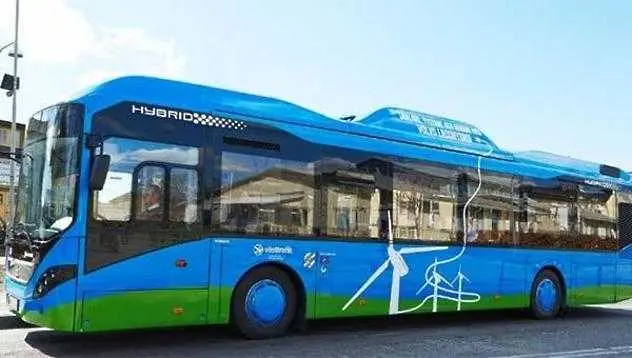 Ново поколение електробус влиза експериментално в София