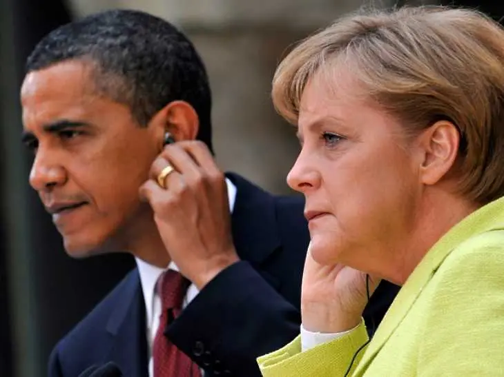 Обама и Меркел обсъдиха евентуалното налагане на нови санкции срещу Русия