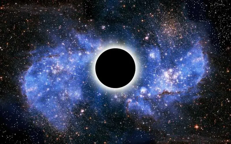 Откриха система с три масивни черни дупки
