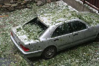 КАТ няма да глобява за счупени прозорци на автомобилите