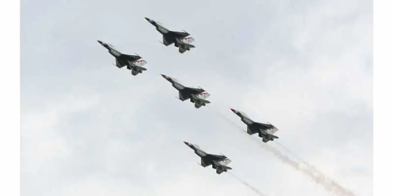 Военни самолети ще прелитат в небето над София