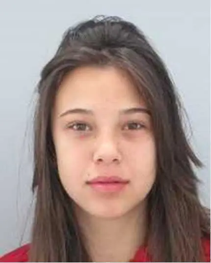 Полицията издирва 15-годишната Селена Петкова