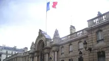 Париж въведе максимална степен на защита от тероризъм, отцепиха Елисейския дворец