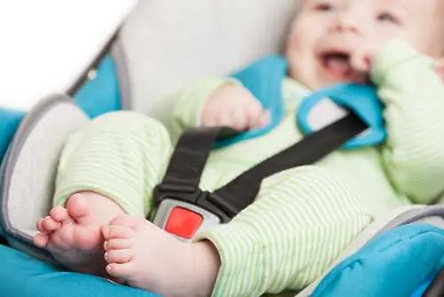 Въвеждат се допълнителни изисквания за детските столчета в автомобилите