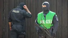 Германската полиция арестува двама души за вербуване на джихадисти