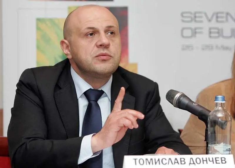 Томислав Дончев обяснява в парламента високата цена на дизела