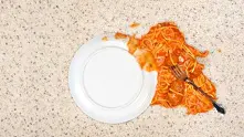 Науката зад 5-секундното правило за изпуснатата храна