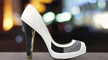 Дамски обувки променят цвета си с технология